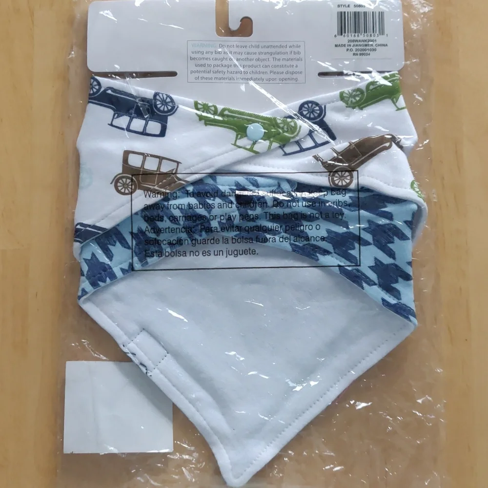 NWT Pair of bandana bibs
